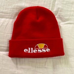 Ellesse red beanie one size